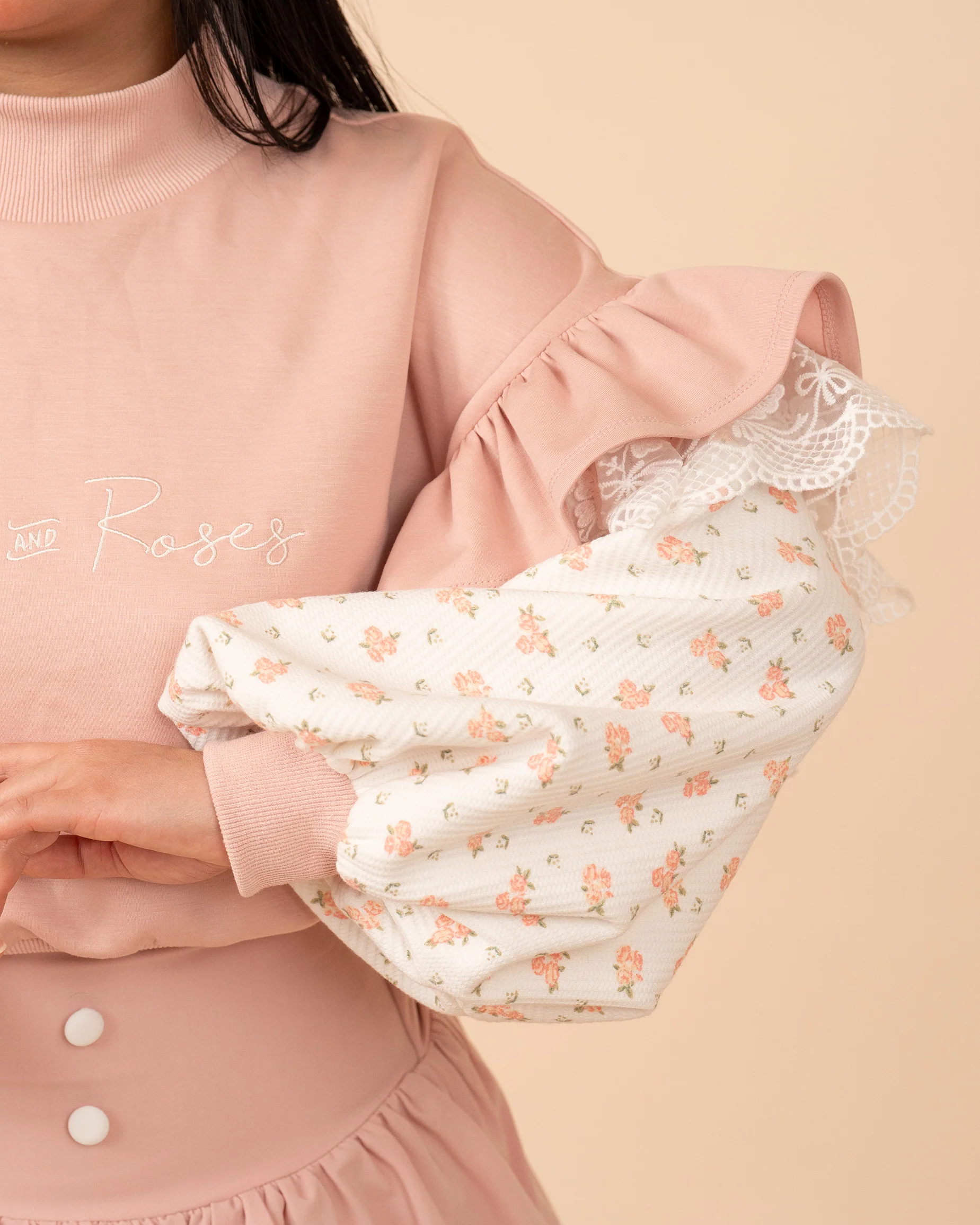 (Pre-Order CLOSED) Tea & Roses Sweater (ESD May 11th - May 30th) - Image 4