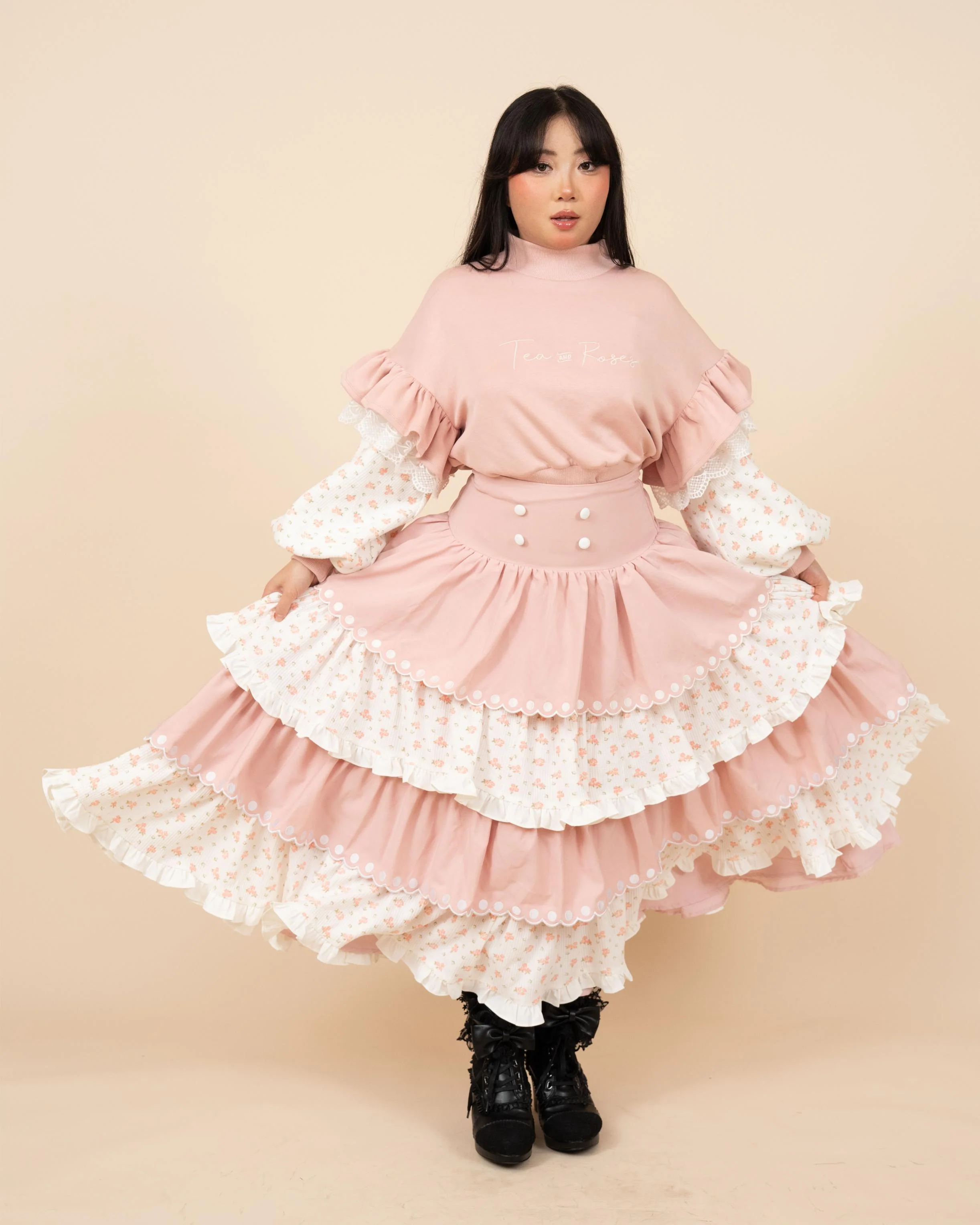(Pre-Order CLOSED) Tea & Roses Sweater (ESD May 11th - May 30th) - Image 3